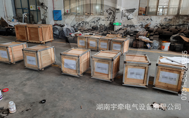 ZQ-8直流牵引电机发往海外 3.jpg